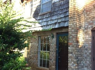 216 Chalfont Ln, Athens, GA 30606