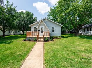 304 9th St, Park Hills, MO 63601