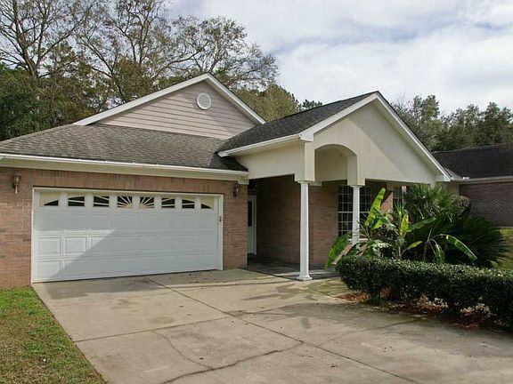 2nd image of 1067 Park View Dr