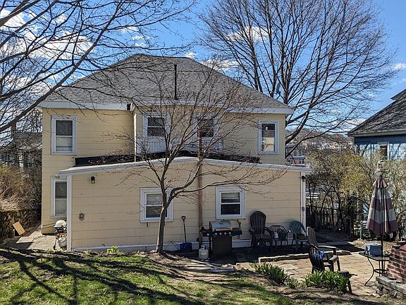 3rd image of 95-97 Blossom St