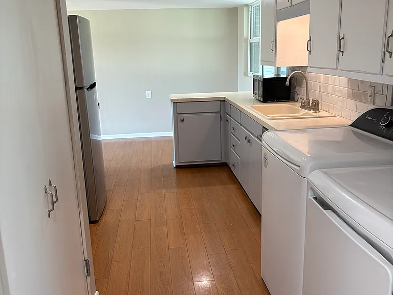 4691 S Winston Ave — Photo 16