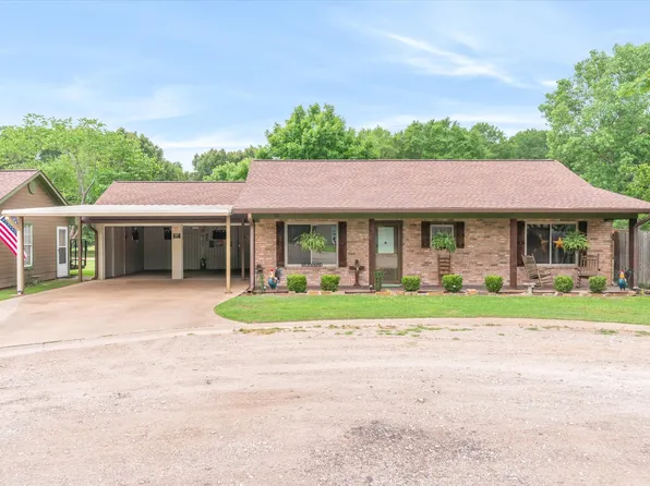 111 Dogwood Pl, Van, TX 75790