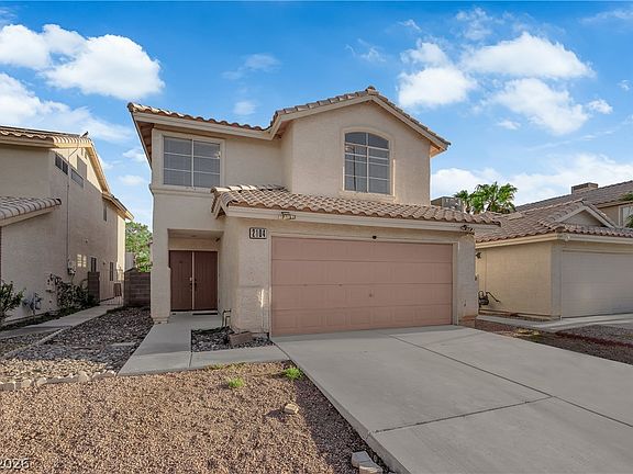 2nd image of 2104 Blue Zenith Cir
