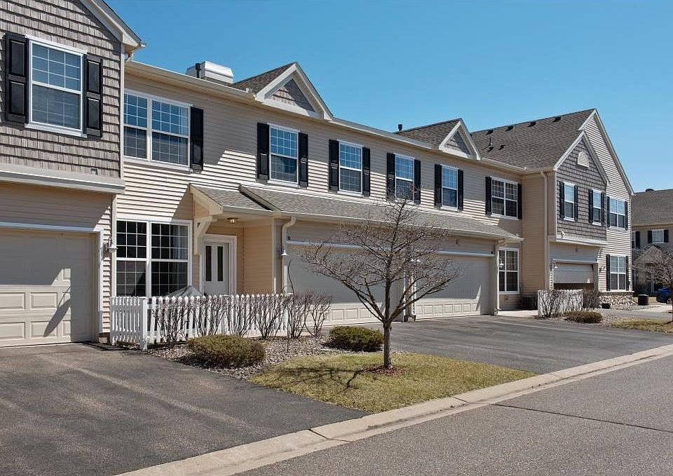 1st image of 12125 Vermillion St NE Unit F