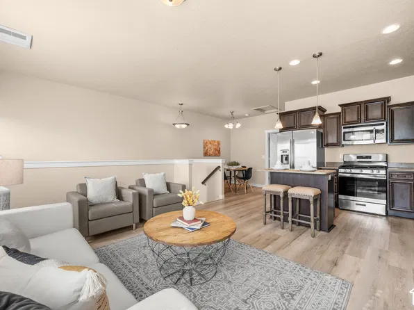 3688 W Periwinkle Dr, South Jordan, UT 84095