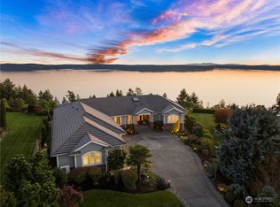 563 3rd Ct, Fox Island, WA
