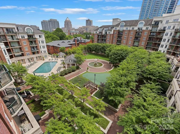 300 W 5th St APT 634, Charlotte, NC 28202