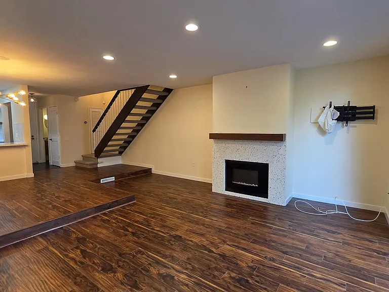878 Woodside Ln E #2 — Photo 19