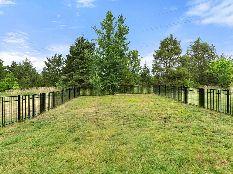 4700 Bisbee Dr — Photo 65