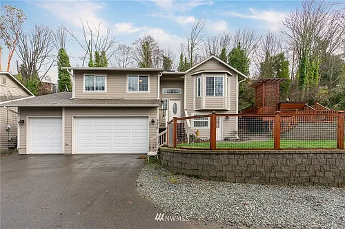 5070 23rd Ave SW Photo 1