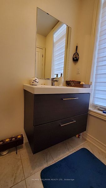 Aurora House for rent - 3 Bedrooms — photo 3