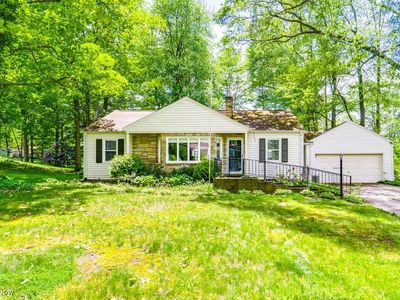 2784 Erie Dr, Akron, OH, 44333