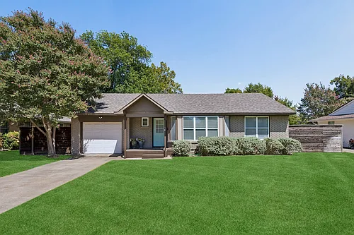 8618 Lockhaven Dr Photo 1