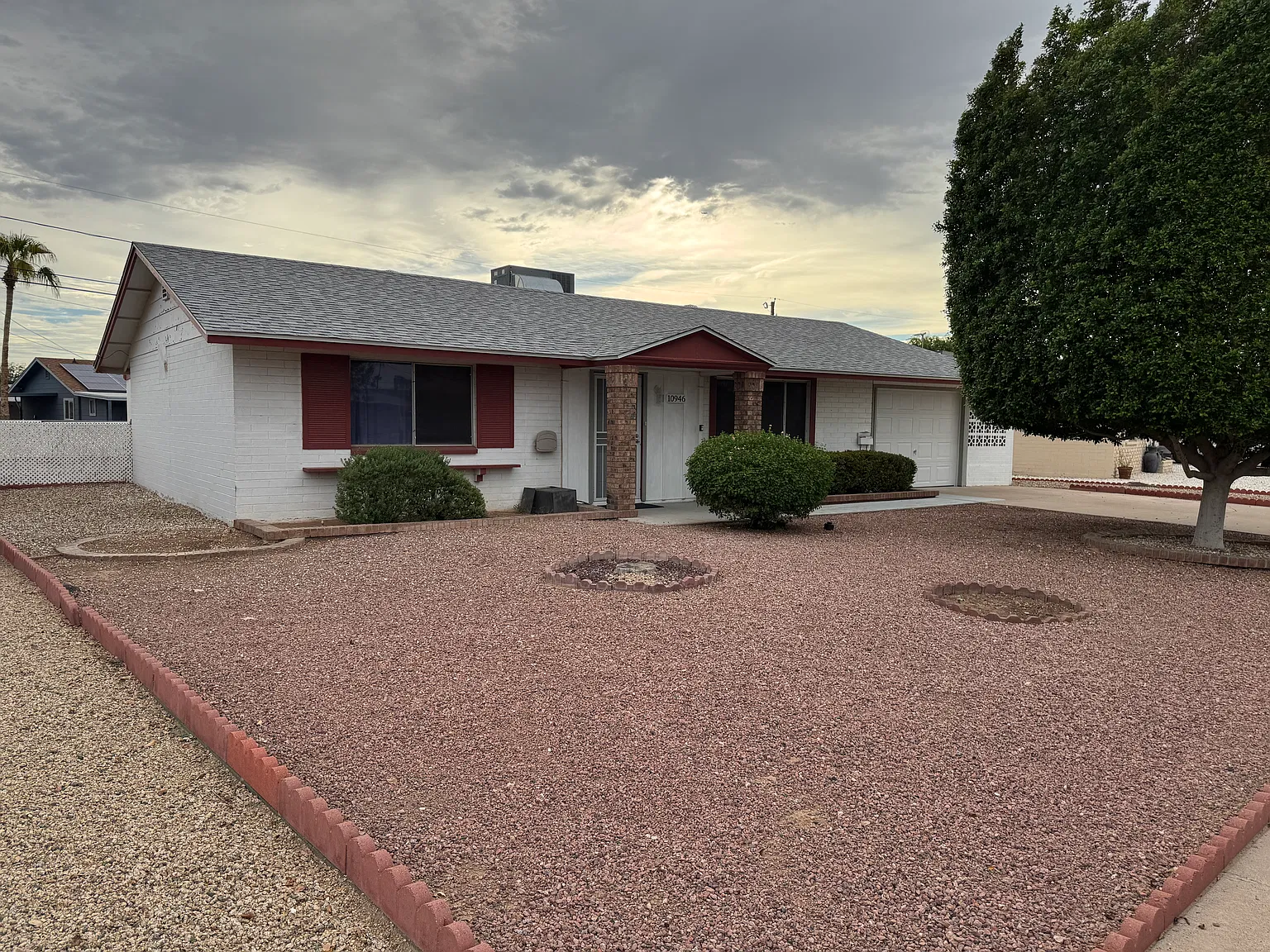 10946 W Canterbury Dr — Photo 3