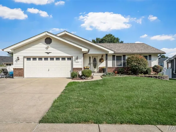 355 Birmingham Dr, O'Fallon, MO 63366