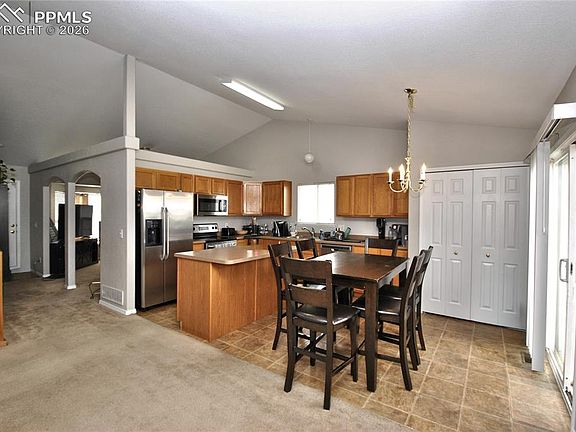 4th image of 8337 Parkglen Dr
