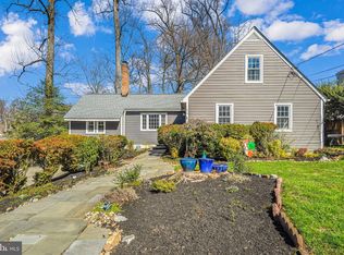 614 Knollwood Dr, Falls Church, VA 22046