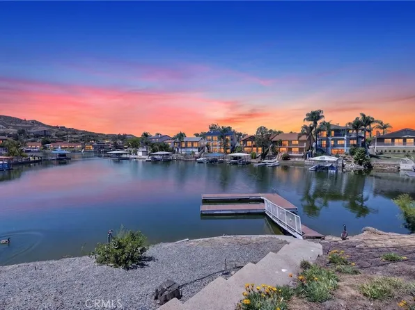 30199 Windward Dr, Canyon Lake, CA 92587