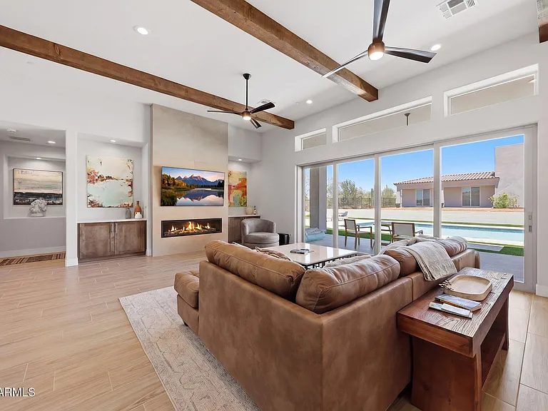 6896 E Lomas Verdes Dr — Photo 7