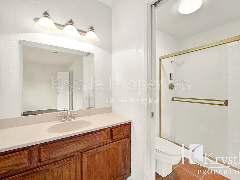 1398 Hale St — Photo 22