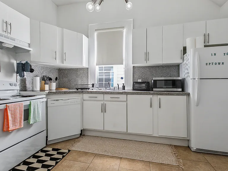 8538-40 Jeannette St #8538 — Photo 5