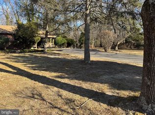 305 Kresson Rd, Voorhees, NJ 08043