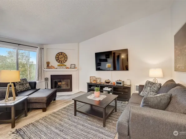 4006 S 158th Street #F, Tukwila, WA 98188