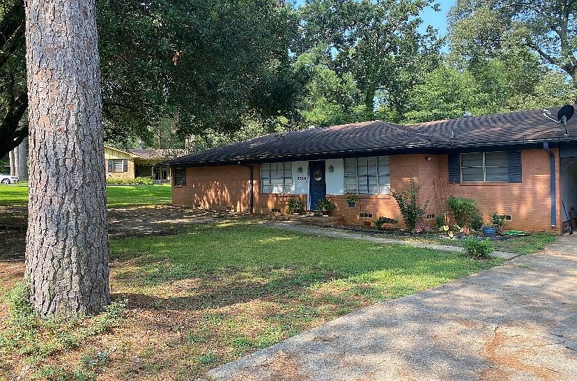 1st image of 2538 Shirley St
