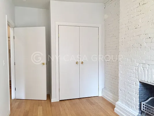 Rented by NY Casa Group | media 8