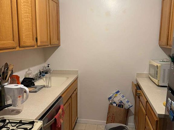 3rd image of 392 Central Park W APT 1U