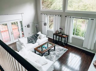 135 Tanglewood Dr, Frankfort, KY 40601