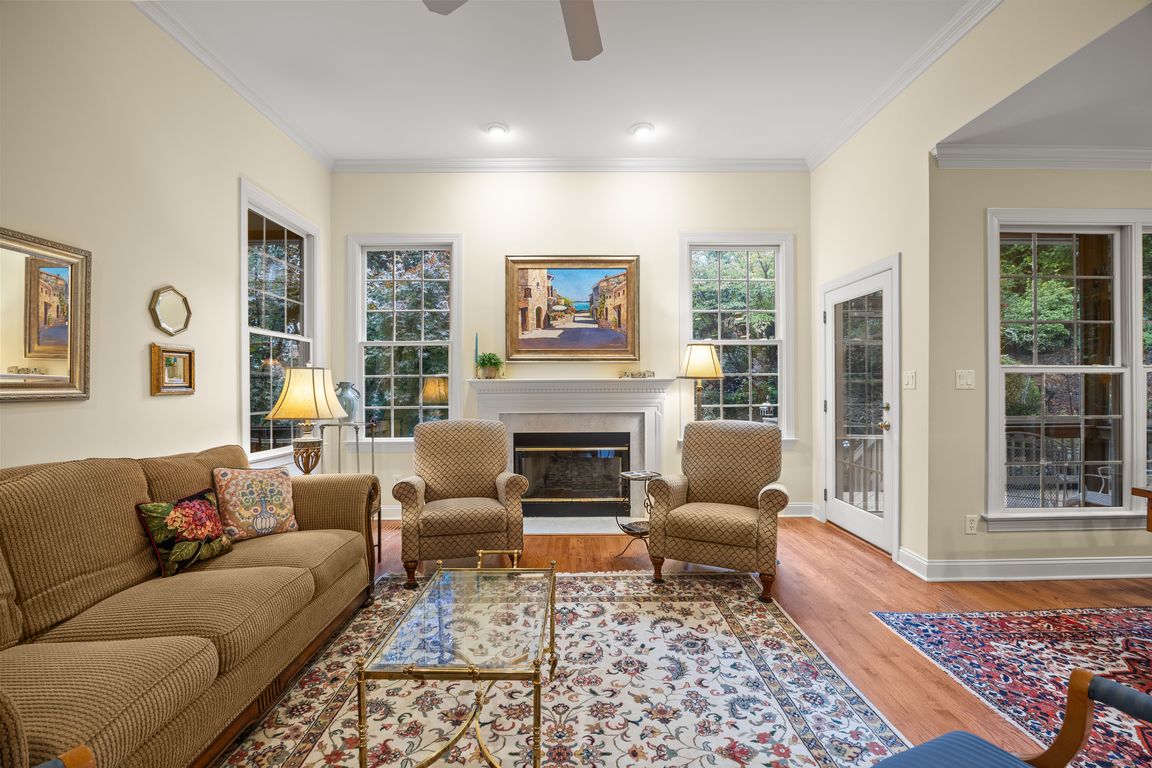 next background image