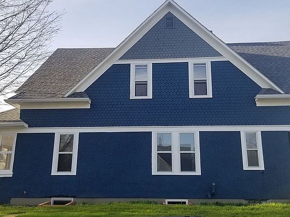 3rd image of 400 N East St