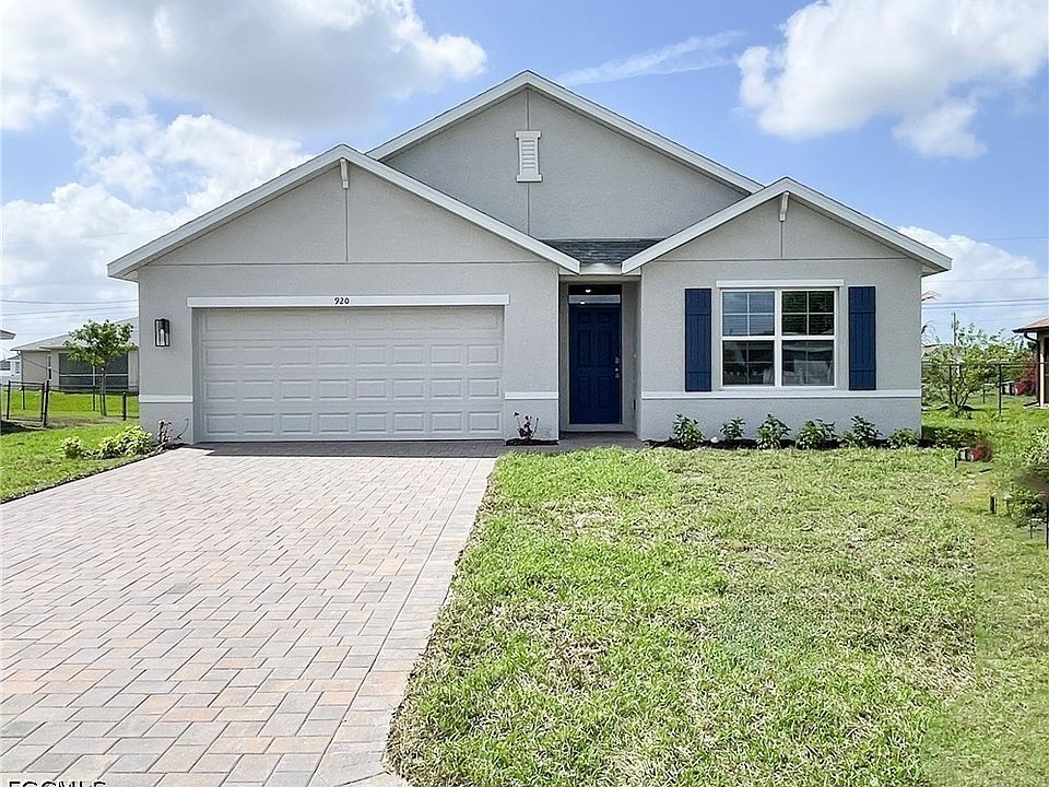 1st image of 920 NE 10th St