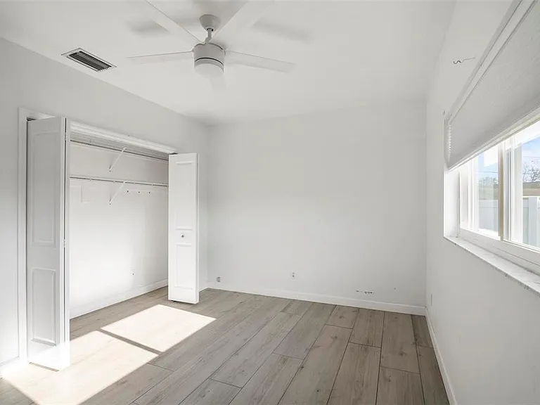 272 Malvern Dr — Photo 22
