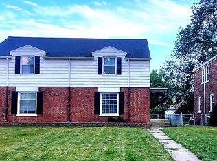 320 Beacon Pl, Munster, IN 46321