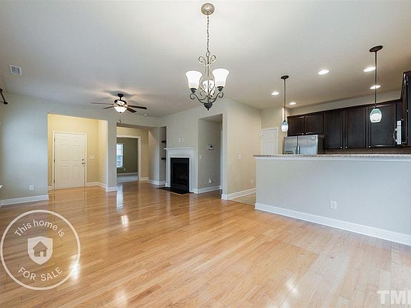 4th image of 1006 Sweet Gale Dr