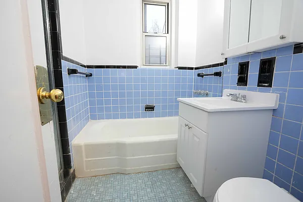 Rented by Norman Raindel, LREB | media 19