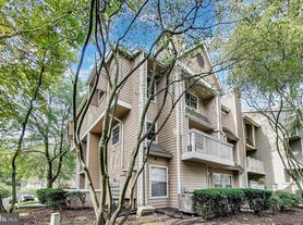 5821 Inman Park Cir