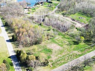 Hunters Point Dr #76, Sturgis, MI 49091