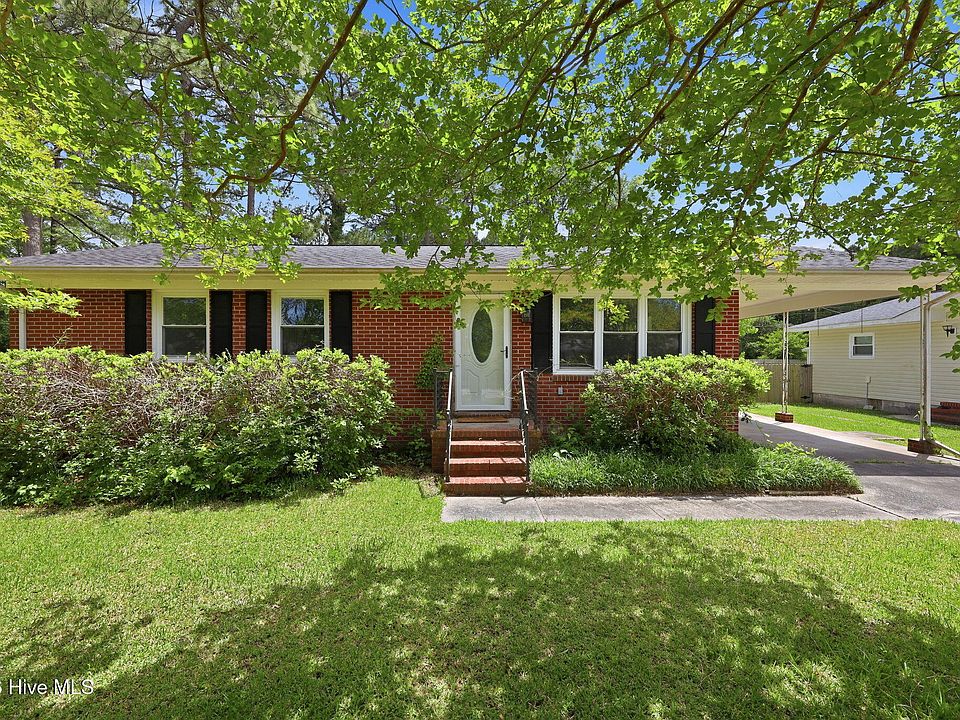 1st image of 121 Bryan Boulevard