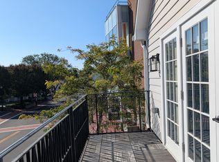 141 Main St, Westport, CT 06880