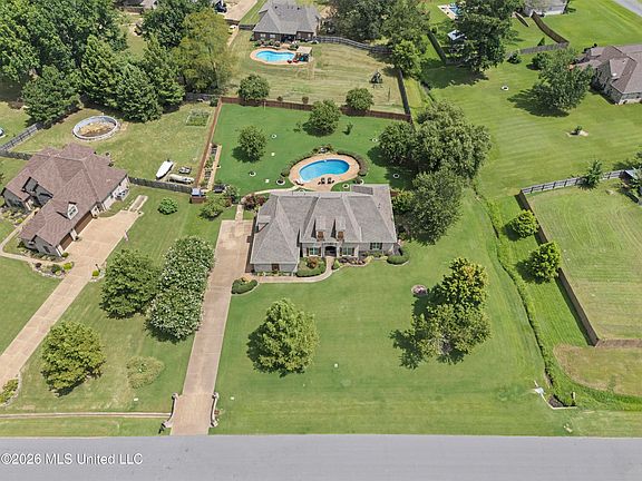 2nd image of 2634 Fountain Gate Dr