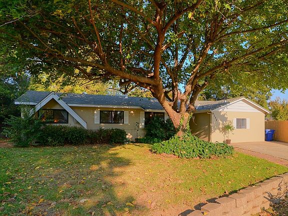 2nd image of 8251 Beehive Ct