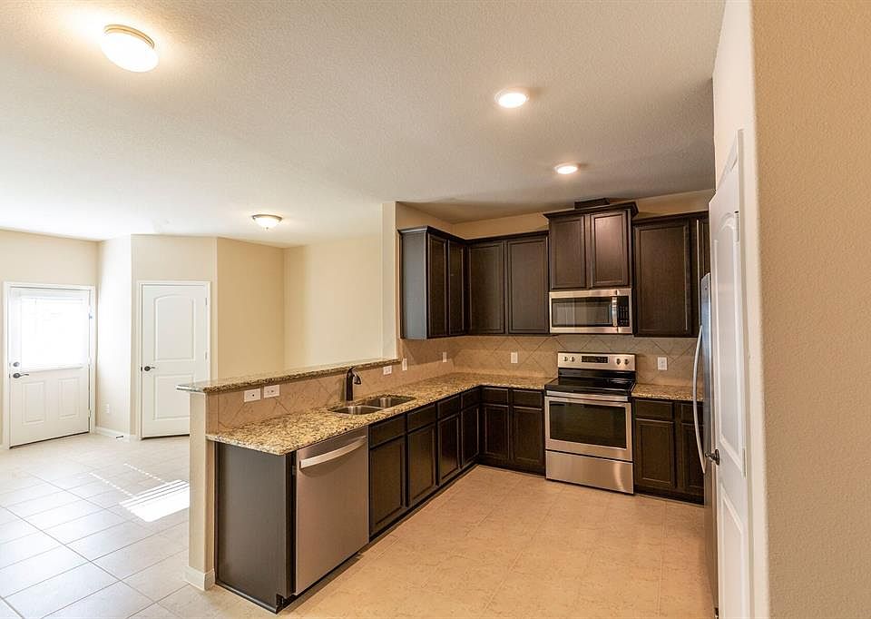 1st image of 309 Driftwood Grove Ln