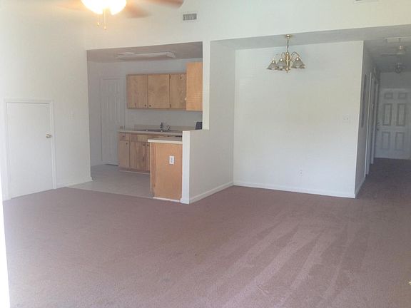 2nd image of 640 Eugenia St APT 202