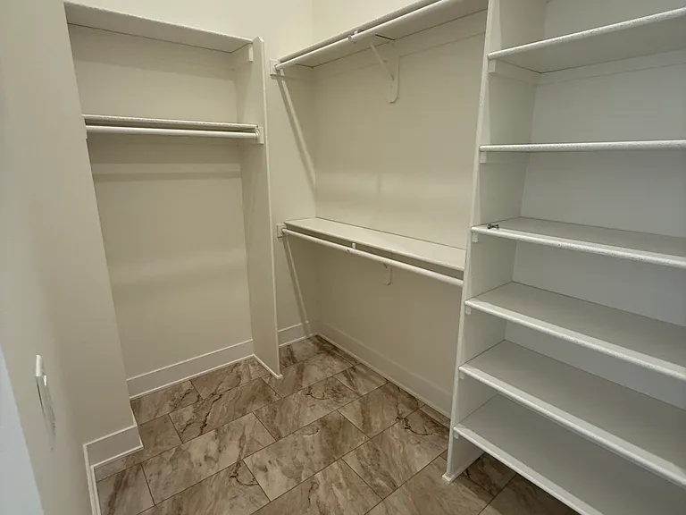 11013 Bearcreek Dr — Photo 29