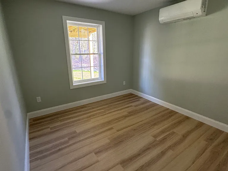 104 Hilltop Dr — Photo 13