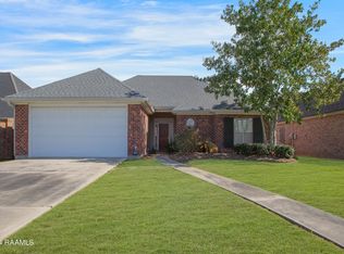 423 Lauren Dr, Scott, LA 70583