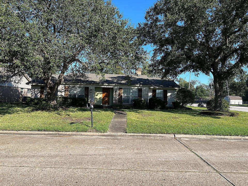 1st image of 6420 Daisy Dr